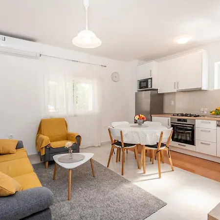 Galov Apartment Metković