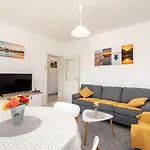 Galov * Metković